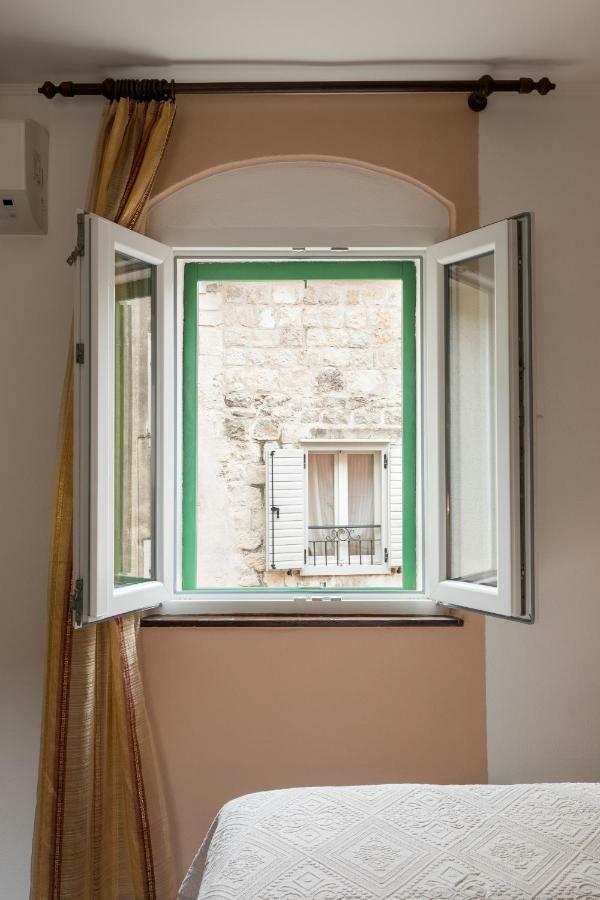 Guesthouse Imperator Split Exterior foto
